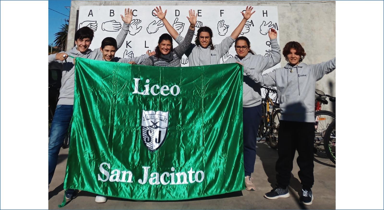 estudiantes del liceo de san jacinto