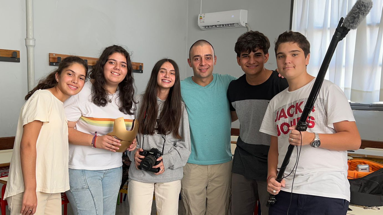 estudiantes con el profesor